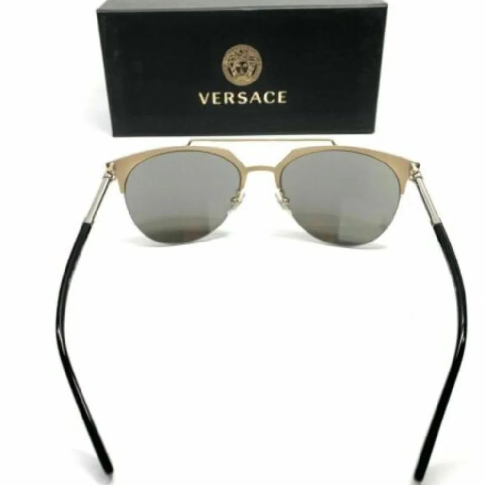 New Versace Men's Gold Pilot Sunglasses!